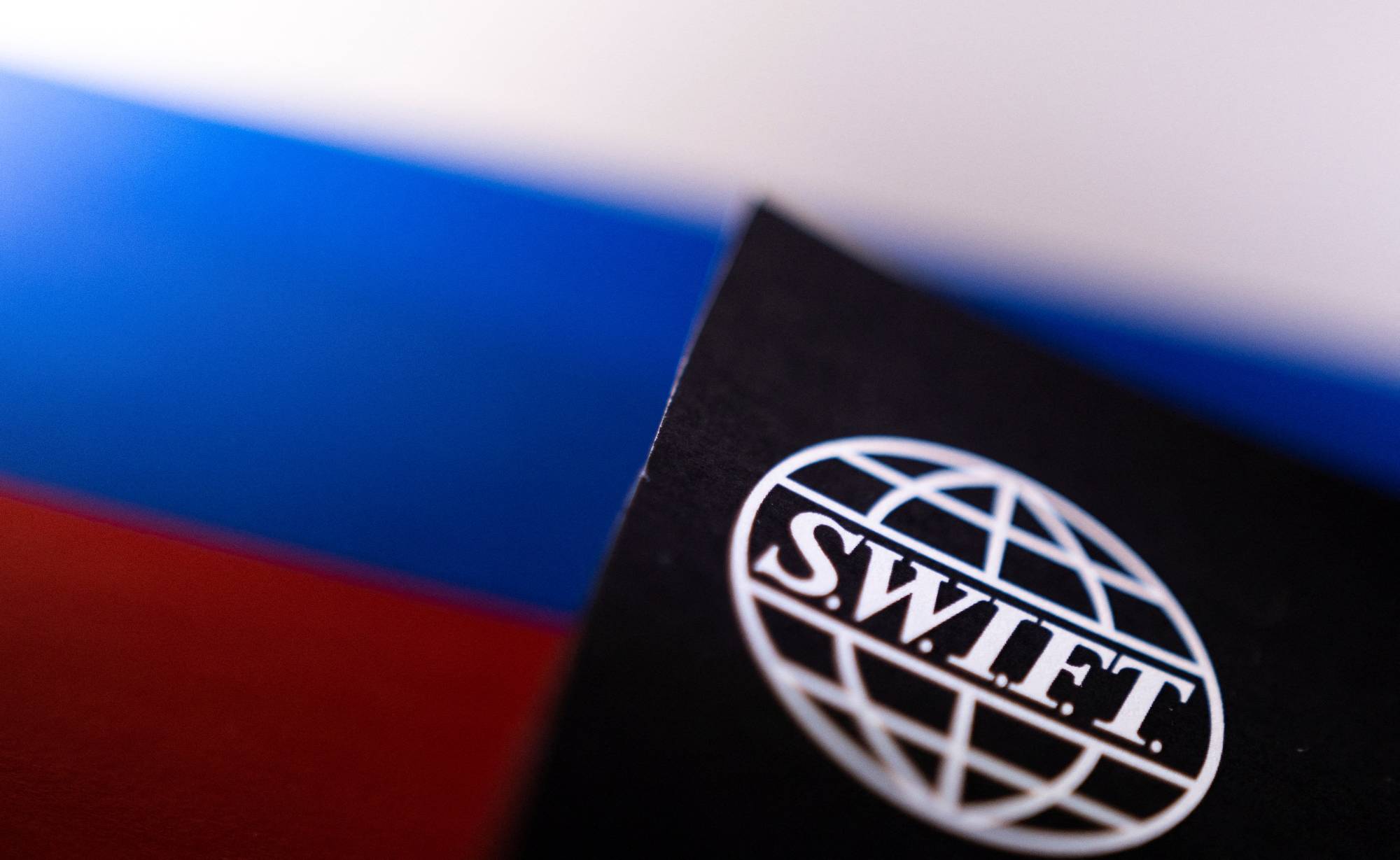 <strong>The U.S. is seriously considering whether to seek Russia’s exclusion from the SWIFT financial messaging system</strong>