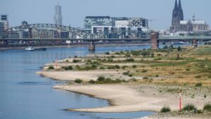 <strong>Germany closes long energy chapter with Russia by turning on Rosneft</strong>
