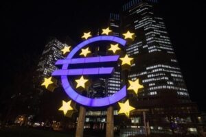 <strong>ECB staff in pay dispute to hold talks about potential strike</strong>