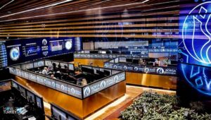 <strong>Turkish stocks soar as local investors seek refuge from blistering inflation</strong>