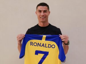 <strong>Ronaldo quits top-level football with move to Saudi Arabia</strong>