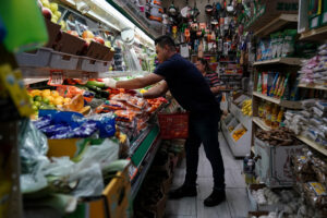<strong>Federal Reserve Report Signals Modest U.S. Economic Growth Amid Cooling Labor Market and Easing  Inflation</strong>