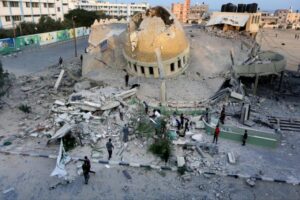 <strong>Benjamin Netanyahu warns Israel faces ‘long and difficult’ war</strong>