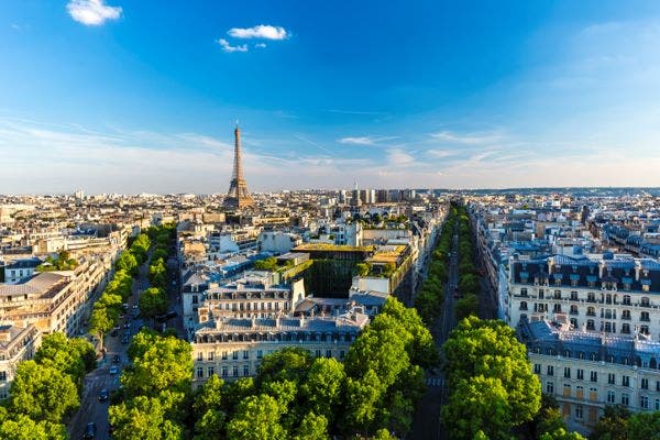 UAE Plans to Invest Up to EUR 50 Bn in French Data Centers