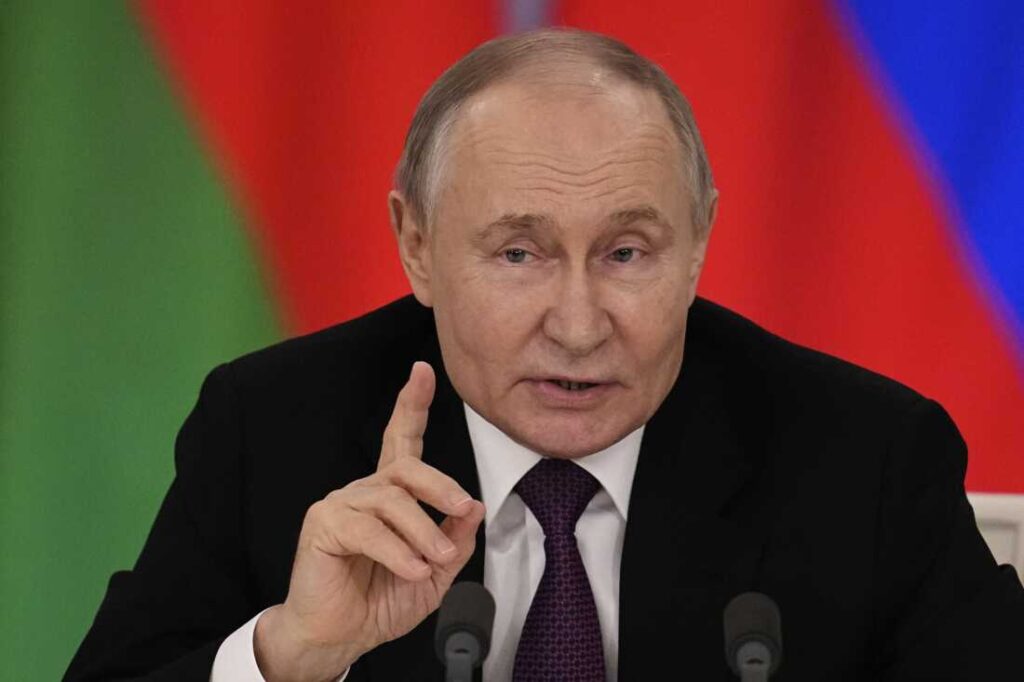 Russia Sets Tough Conditions for Ukraine Ceasefire, Talks Continue