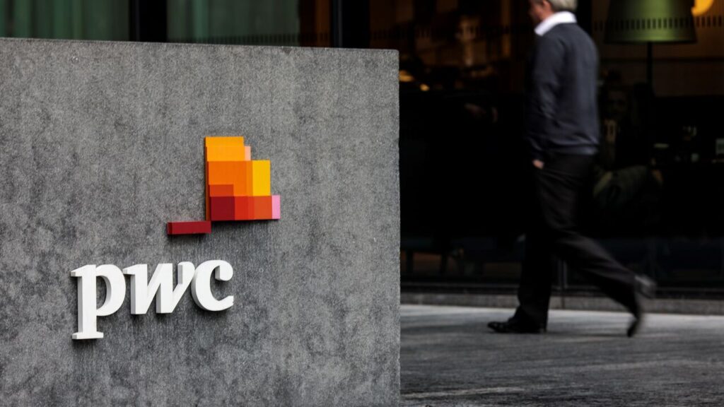 PIF temporarily suspends PwC from advisory work