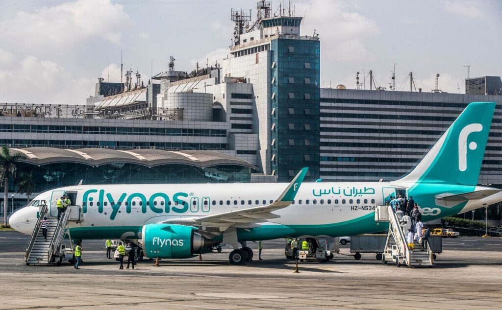 Saudi Arabia’s Flynas Considers Seeking About USD 1 Bn in IPO Saudi Arabia’s Flynas, backed by billionaire Prince Alwaleed bin Talal, is considering seeking about USD 1 bn from its initial public offering, according to people familiar with the matter.