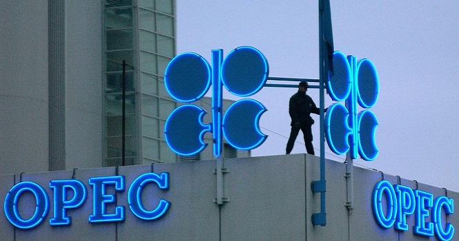 OPEC+ Strikes a Fragile Balance with Modest November Output Boost