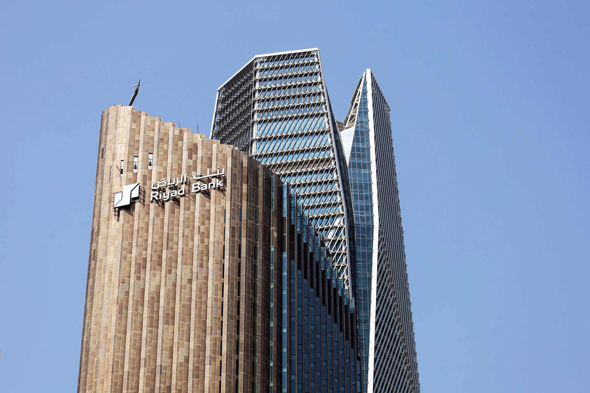 Riyad Bank Gets USD1.5 Bn as Mideast Loans to Asia Hit Record.
