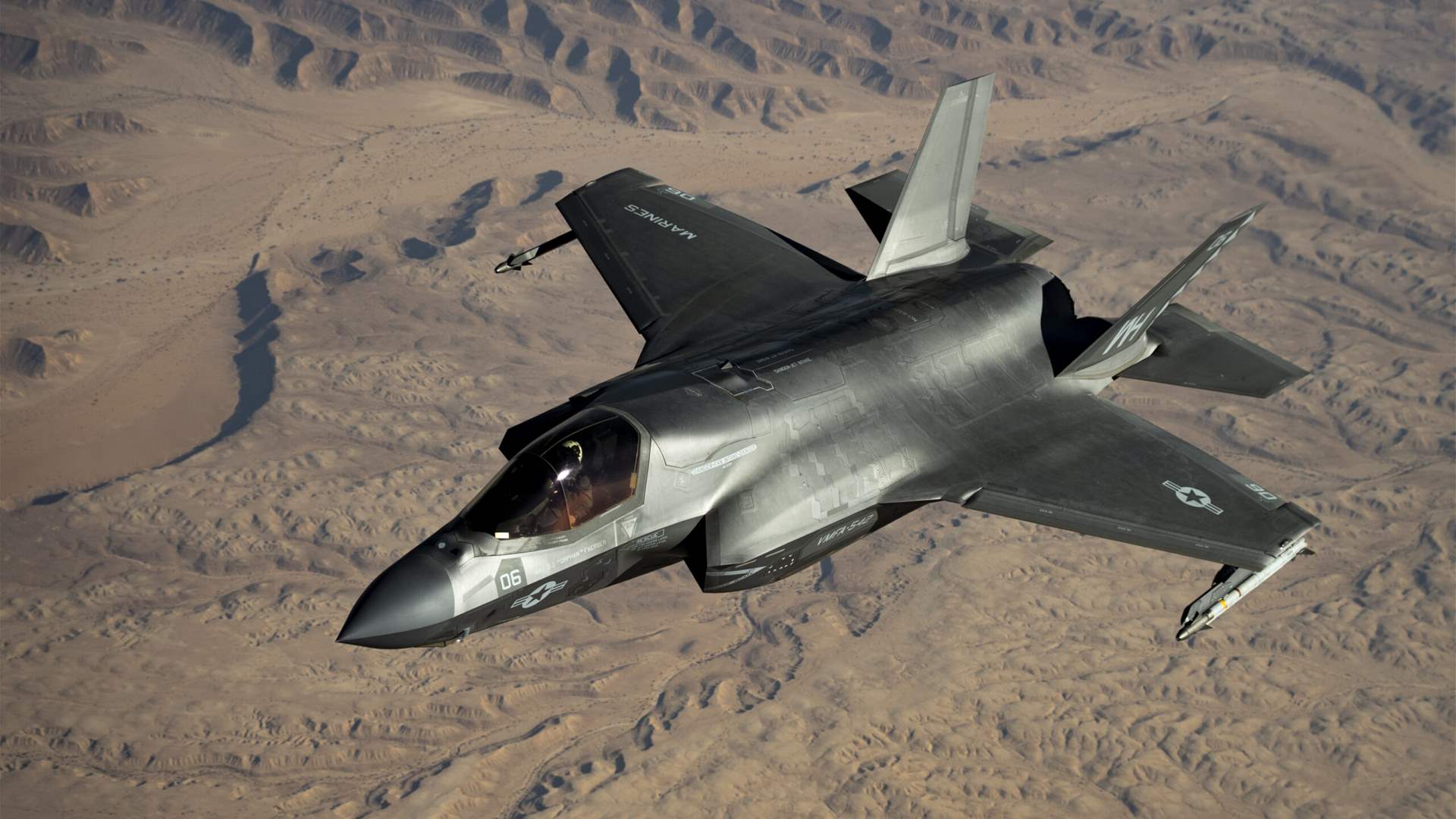 Saudi Arabia's request to buy F-35 jets clears key Pentagon hurdle.