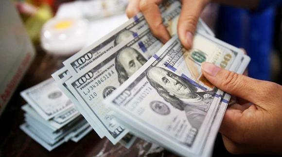 Saudi Arabia sells USD 11.5 Bn through dollar bond sale.