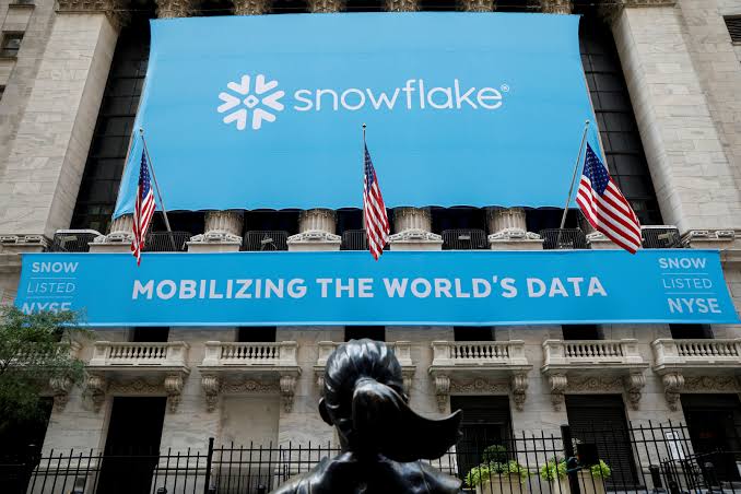 Snowflake plans to invest USD 300 mn in Saudi Arabia through 2030.